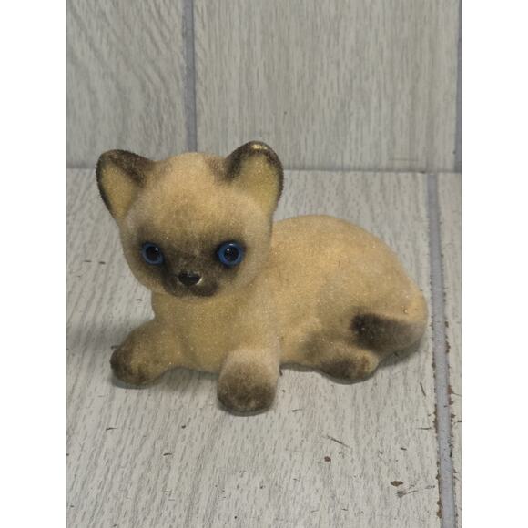 Vintage Japan Flocked Siamese Cat Kitten Blue Eyes 4" Shelf Sitter Whimsy - Picture 2 of 9
